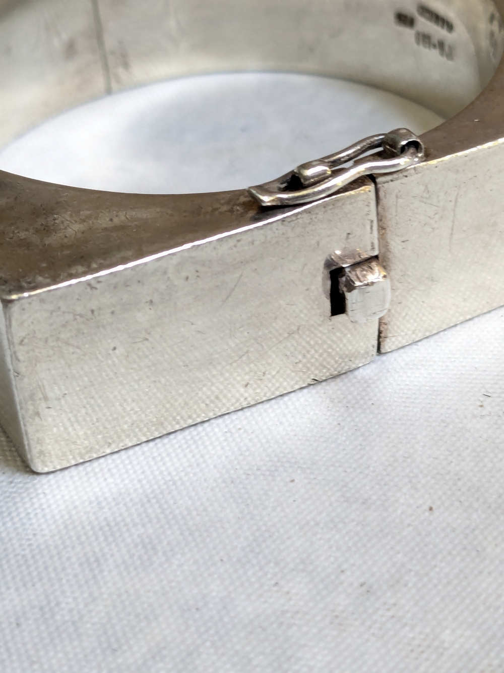 Sterling Silver Square Hinged Bangle Bracelet Taxco 7" Modernist Hollow - Picture 4 of 16